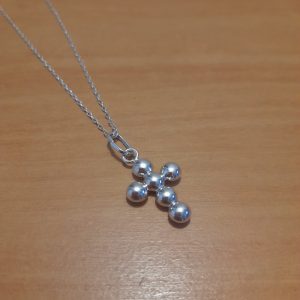 Dije Cruz de Esferas